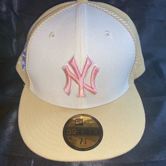 ✨NEW ERA - N.Y YANKEES “Stitch Seam Edition” World 
Series ‘99 - Fitted Hat✨NWT - Picture 4 of 17